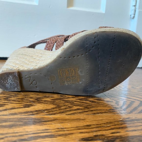 Dolce Vita Brown Braided Leather Wedges - Picture 4 of 4